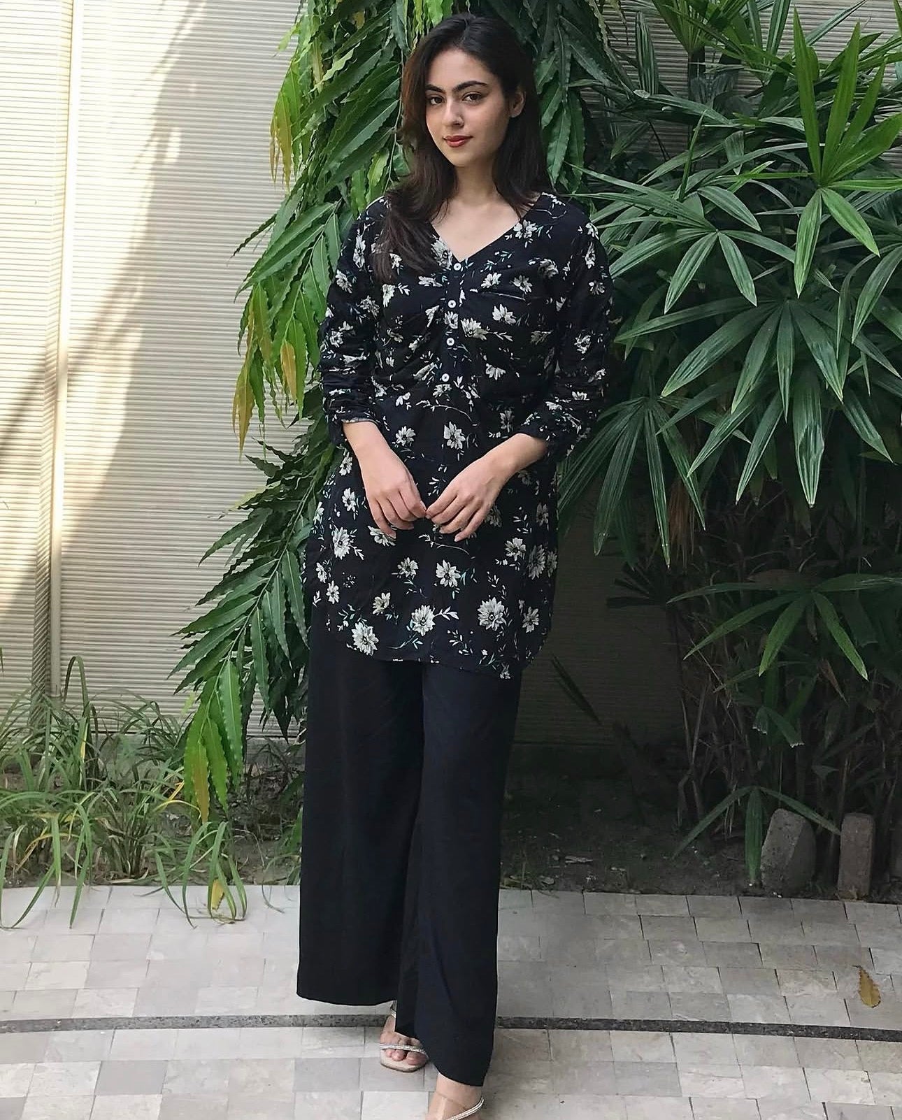 Classic Noir Floral Top Casual Tunic