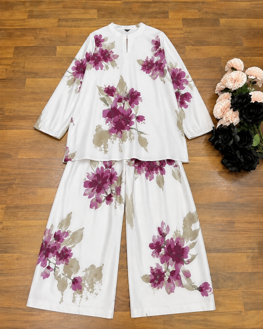 Blossom Grace Co-Ord Set – White Floral Tunic & Wide-Leg Trouser