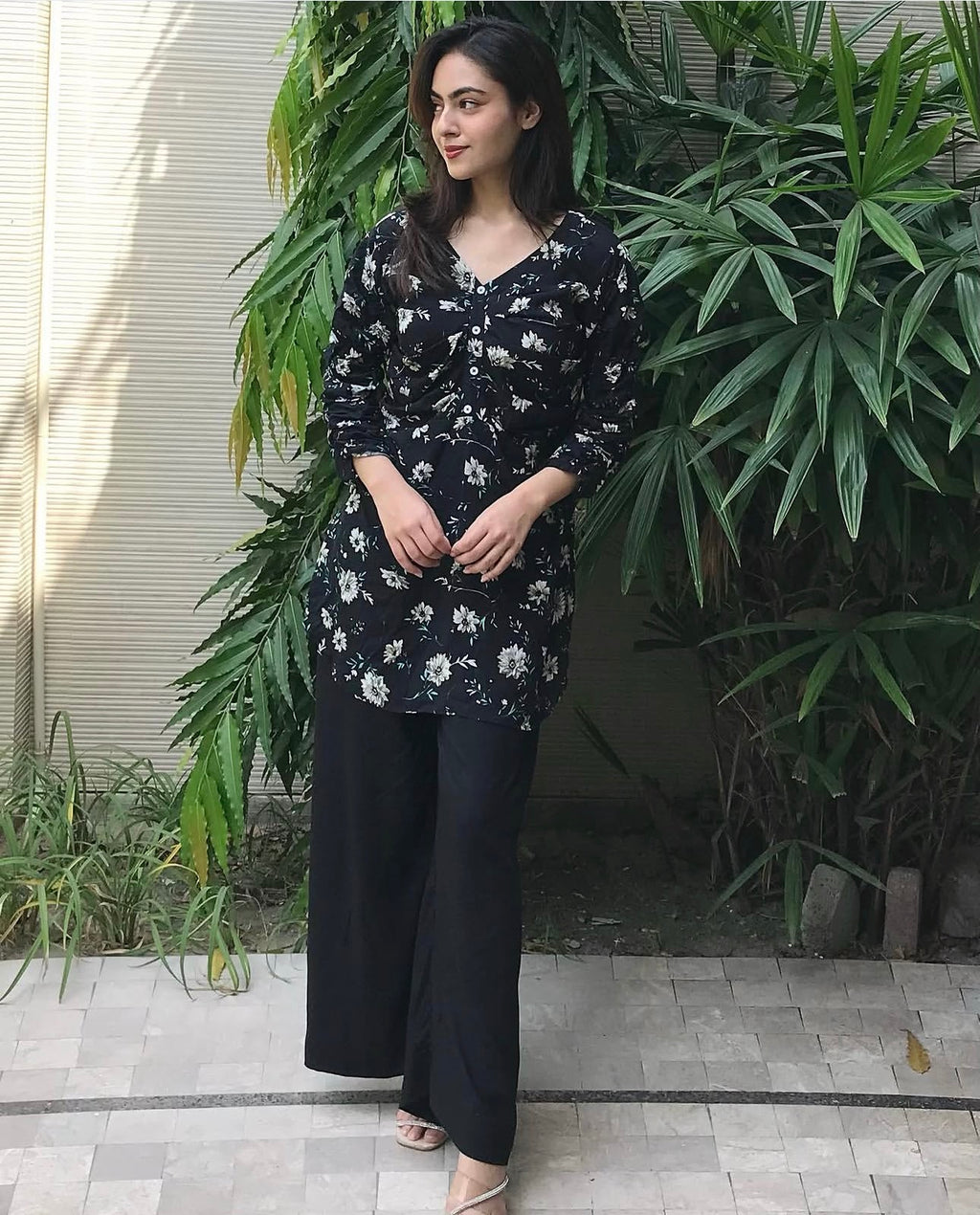 Classic Noir Floral Top Casual Tunic